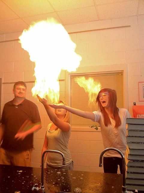 10 Amazing Science Experiments And Fire Tricks Youtube Fysik